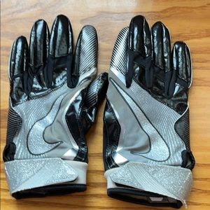 Nike football gloves